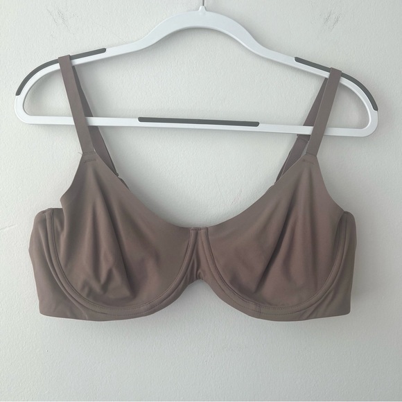 Skims Fits Everybody Unlined Demi Bra in Sienna - Picture 3 of 6